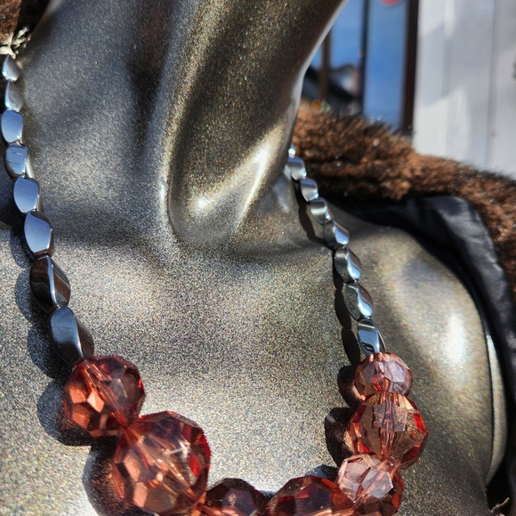 ✨️Faceted Purplish-Wine Glass and Hematite Beaded Necklace - Handcrafted - Picture 6 of 10
